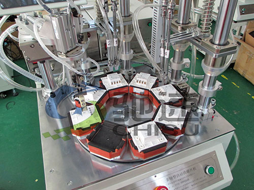 墻壁開關(guān)自動擰螺絲機-4軸機械手